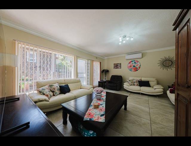 3 BEDROOM TOWNHOUSE FOR SALE IN BRACKENHURST